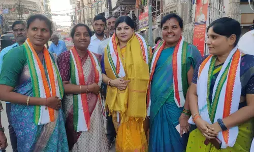 Congress Goshamahal candidate campaigns in Feelkhana