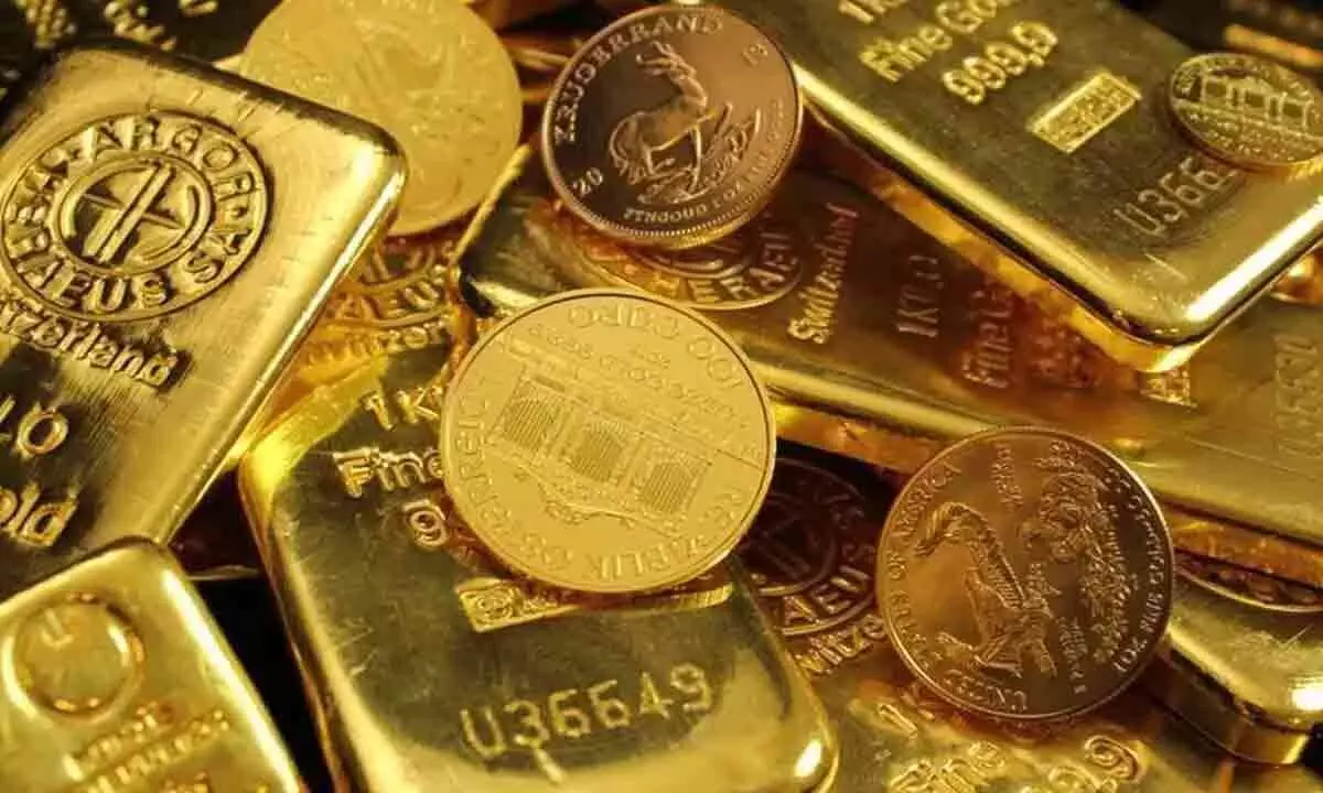 Gold declines Rs 300 to Rs 63,200/10 gms