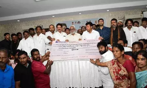 Visakhapatnam: Fishermen receive compensation