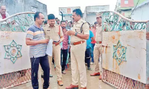 Guntur: 3 members of a family murdered by relatives
