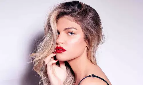 Live the power of red