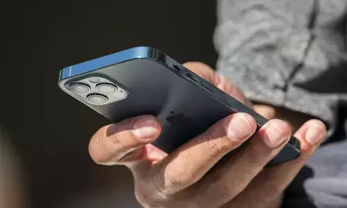 iPhone warning notifications to MPs: Apple to meet CERT-In officials soon