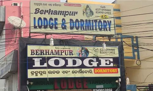 AP woman found dead in hotel room, husband missing