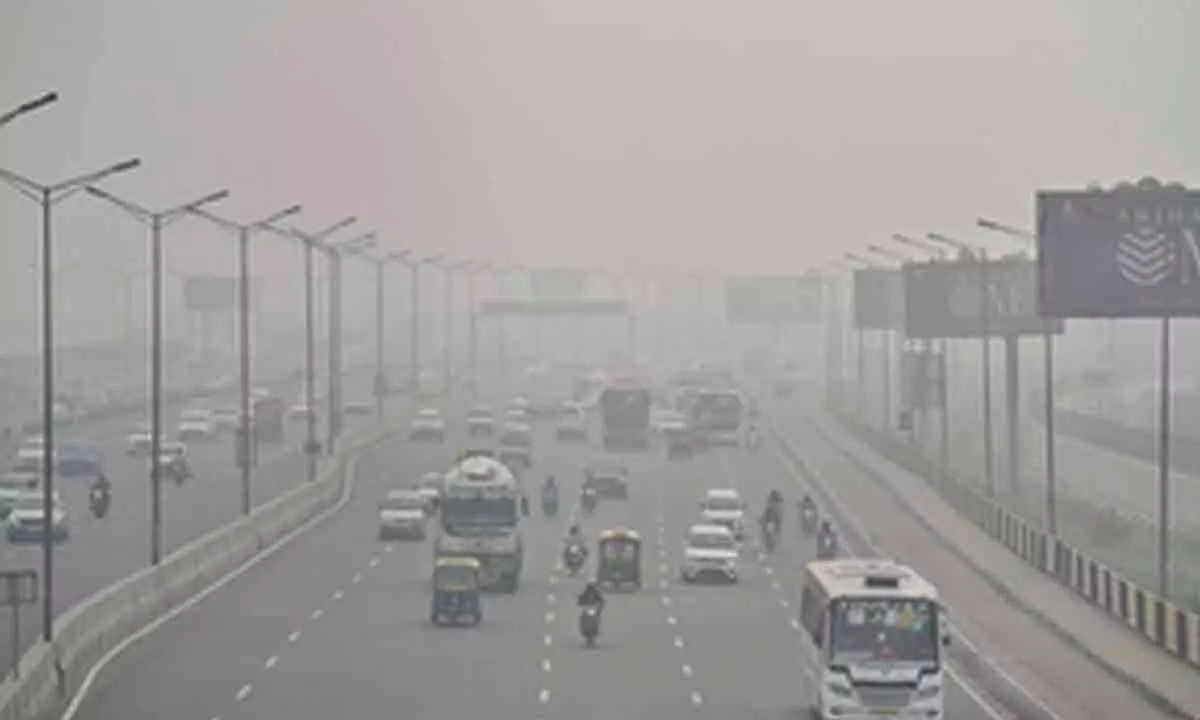 Biomass burning, vehicle pollution, secondary aerosols worsened Delhis air quality in Nov