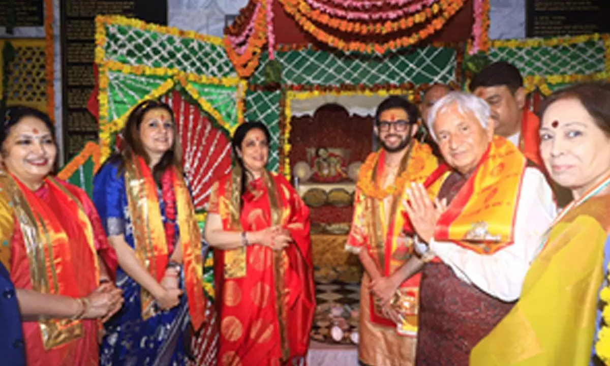 Thackeray Jr. unveils 500-year old renovated temple in Mathura