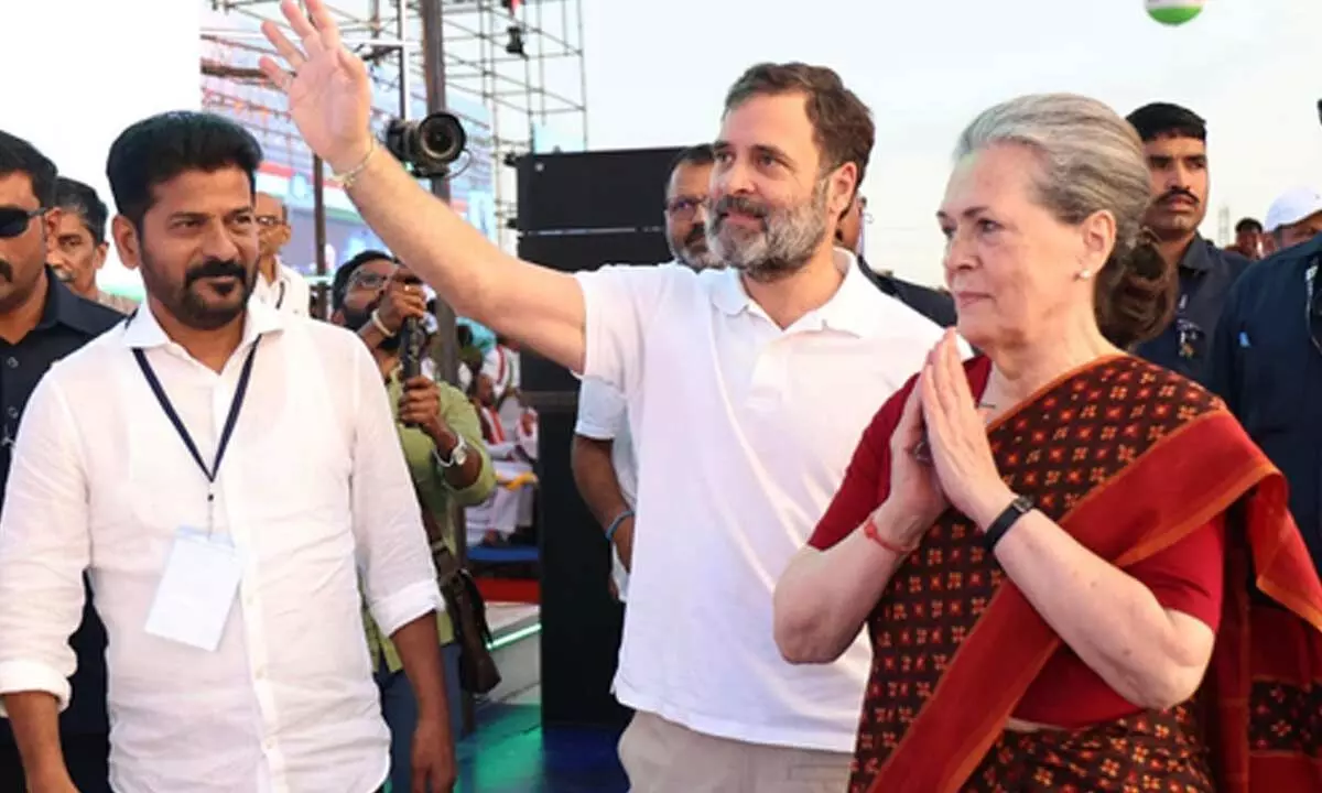 Sonia urges people of Telangana to vote for Congress, says people have given respect by calling her Amma