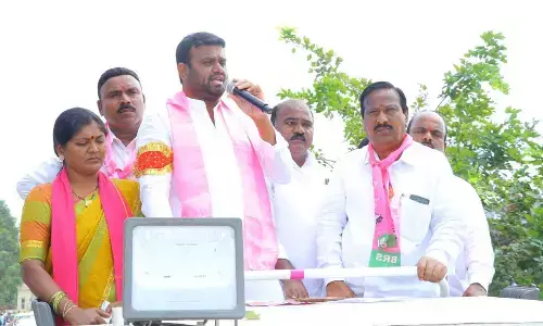 Pilot Rohit Reddy campaigns in several villages in Tandur mandal