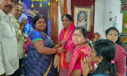 Secunderabad Cantonment Congress candidate Venela campaigns in Gangaiah colony