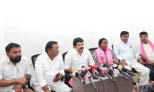 Vote for Bade Nagajyoti, says Pochampally Srinivas Reddy