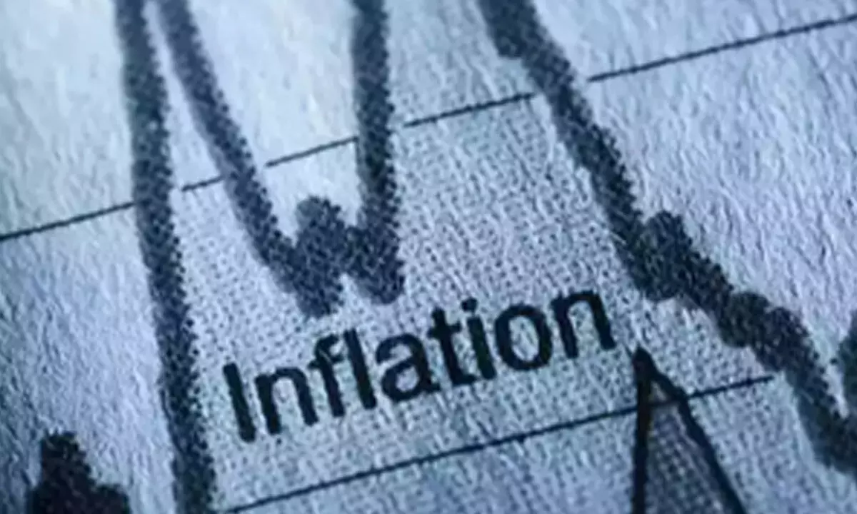 Indias retail inflation slows to 4-month low in Oct