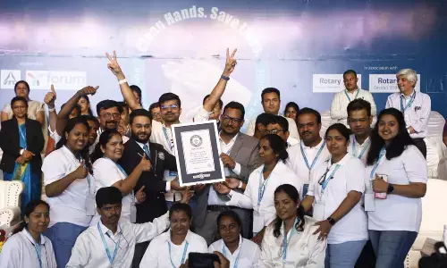 Guiness World Record by Gleneagles Hospitals for Most people sanitising their hands simultaneously
