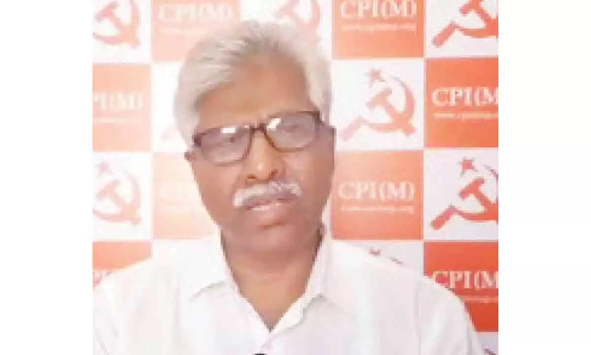 Vijayawada: CPM demands govt to pay salaries to contract staff