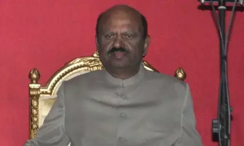 Bengal Guv advises govt to provide right information to CAG