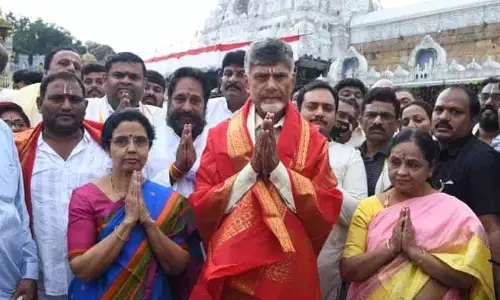 Chandrababu takes darshan at Tirumala, says Lord Venkateswara saved him during Alipiri incident