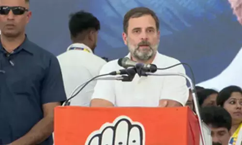 RSS decides what women should wear & do: Rahul in Kerala