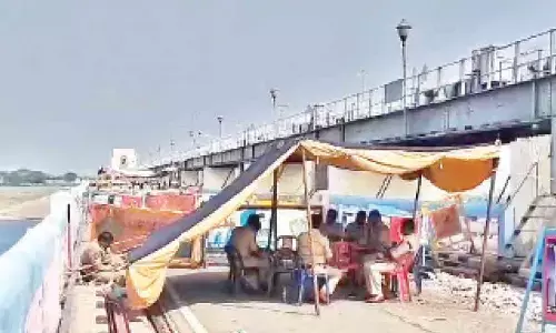 Narasaraopet: TS police register case against AP counterparts