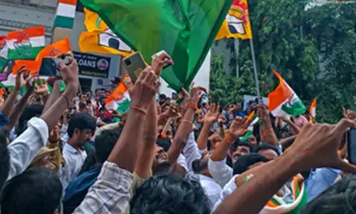 Riding on anti-incumbency, Congress finally captures Telangana