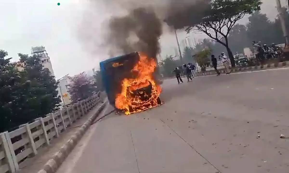 A burning car collided with a BMTC bus: Driver saves the passengers
