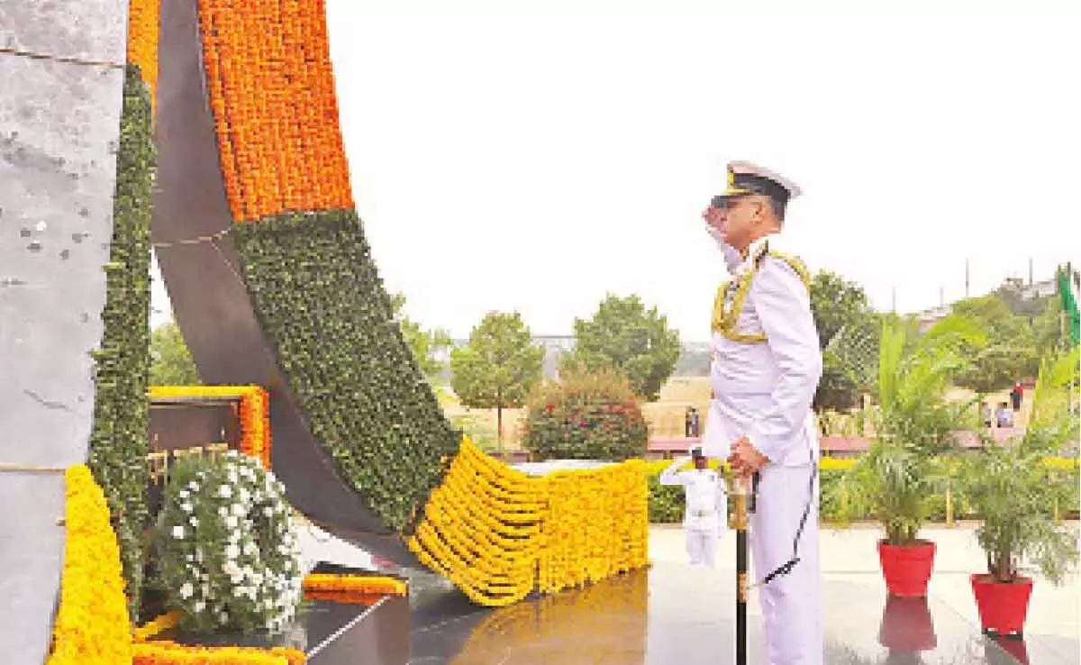 Secundrabad: Indian Navy pays homage to bravehearts