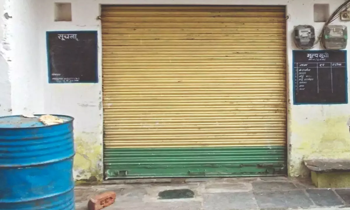 1.06 lakh firms shut shop in 5 yrs