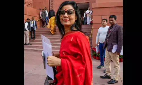 Moitra ‘Cash-For-Query’ Row: Oppn wants debate on expulsion report