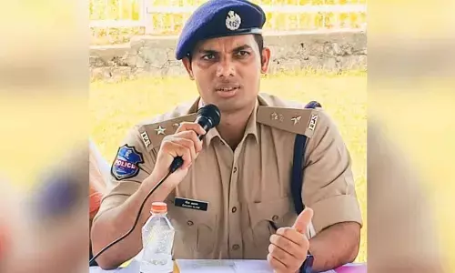 Mulugu SP alerts people amid heavy rains due to cyclone Michaung