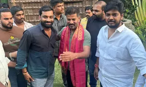 Naveen Yadav honored future Chief Minister Revanth Reddy..