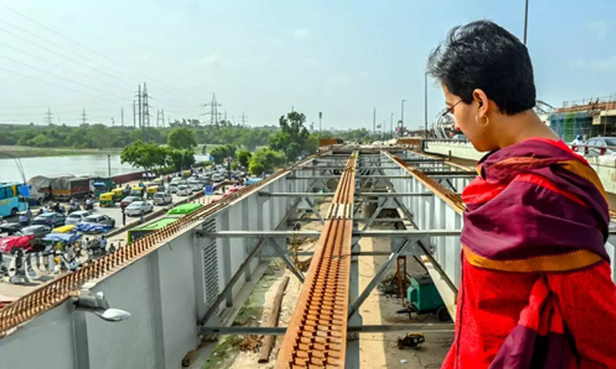 Atishi issues ultimatum for timely completion of Anand Vihar flyover