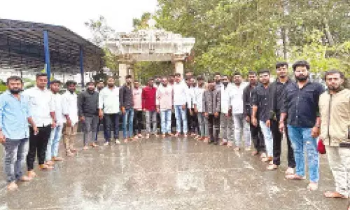 Congress celebrates with spiritual fervour