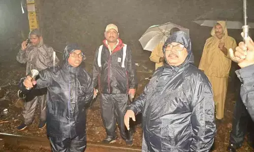 Visakhapatnam: Boulders cleared along KK line