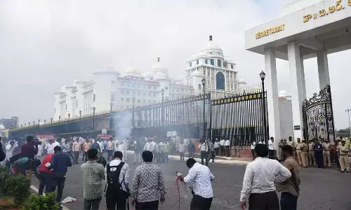 Secretariat staff joyous over formation of new govt