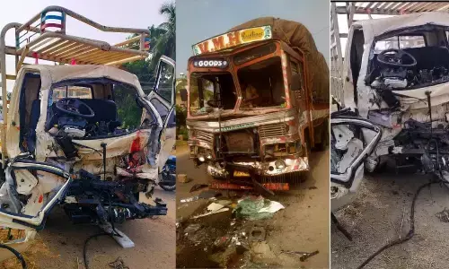 Four Killed, One Seriously Injured in Head-On Collision Between Tata Ace and Truck