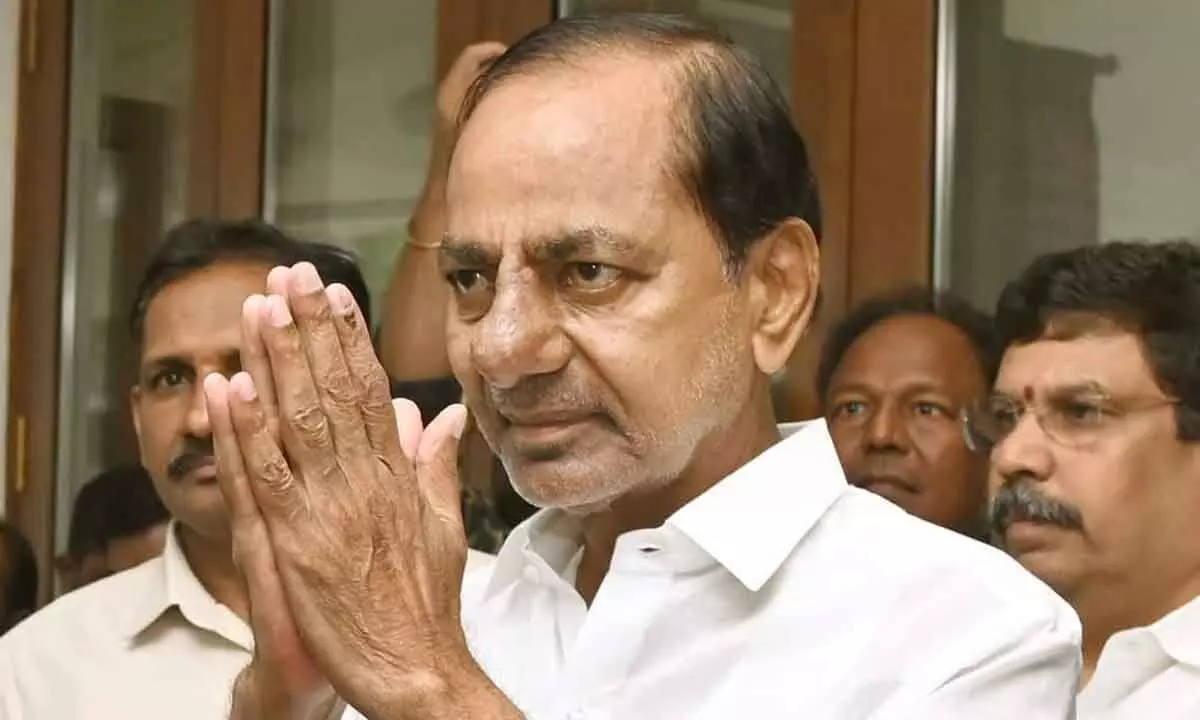 KCR admitted to hospital in Hyderabad. Suffers leg injury.