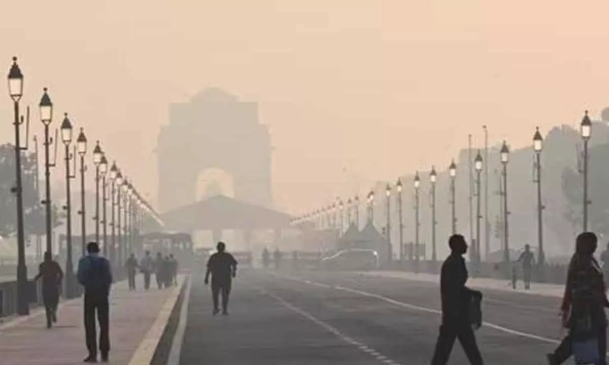 Air quality remains very poor, Delhi records min temp of 9.4