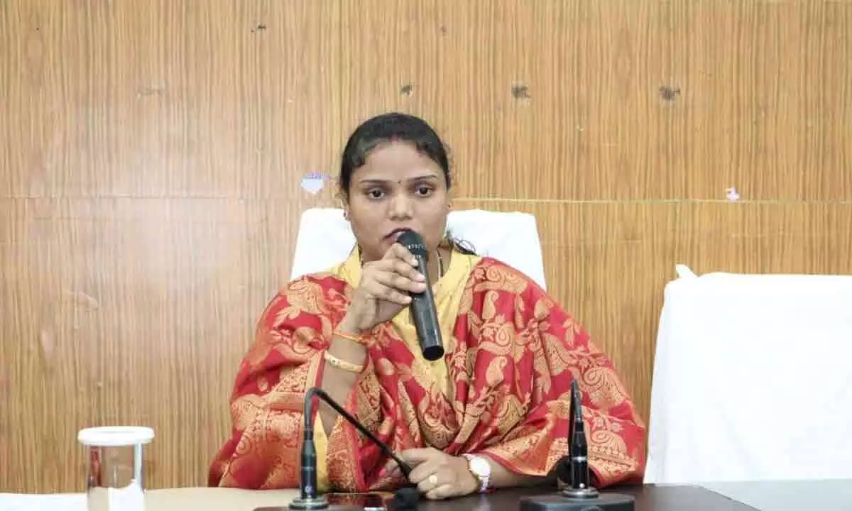 Nellore: Extend support for conducting caste survey smoothly says Mayor P Sravanthi Jayavardhan