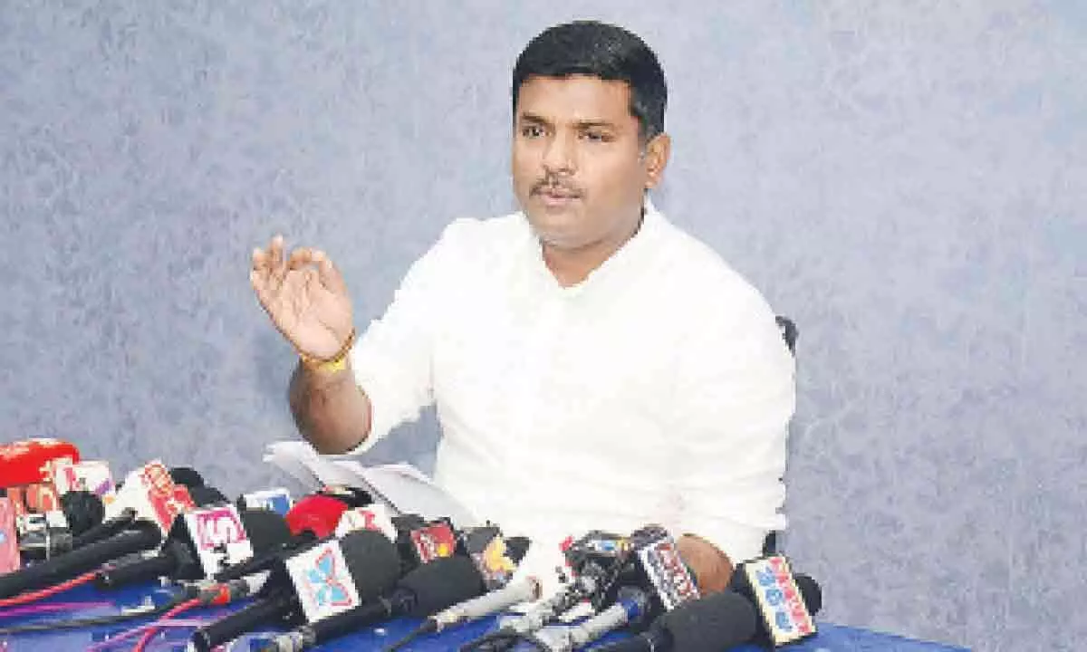 Visakhapatnam: Jana Sena lacks consistent policies, criticises Gudivada Amarnath