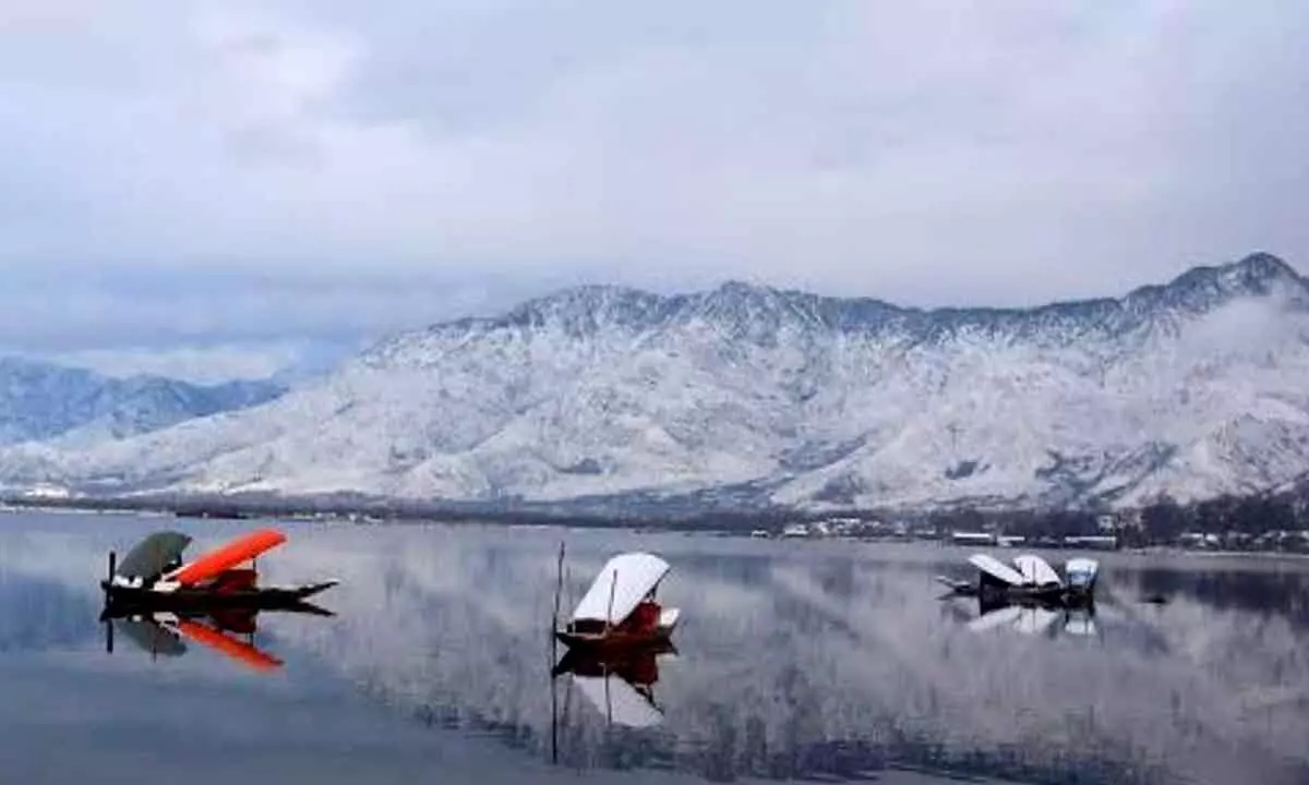 Srinagar freezes at minus 4.6, records season’s coldest night