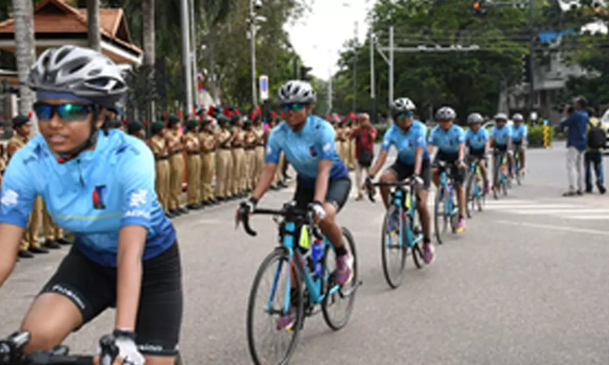 14 NCC girl cadets embark on cyclothon from Kanyakumari to Kashmir