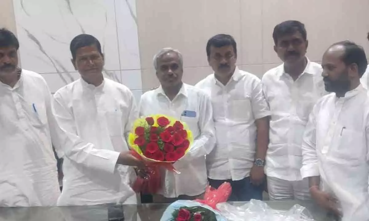 Rangareddy: Congress leaders celebrate Sonia Gandhi’s birthday