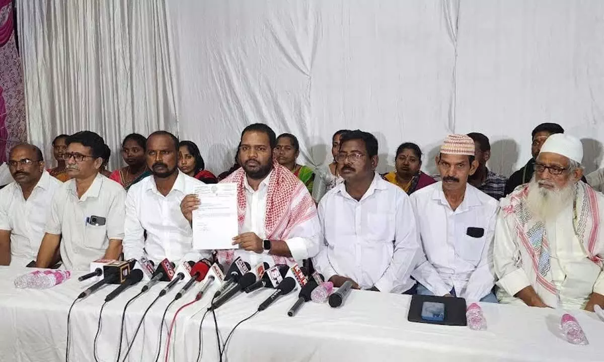 Mohammed Sadiq submitting his resignation to party post in Visakhapatnam