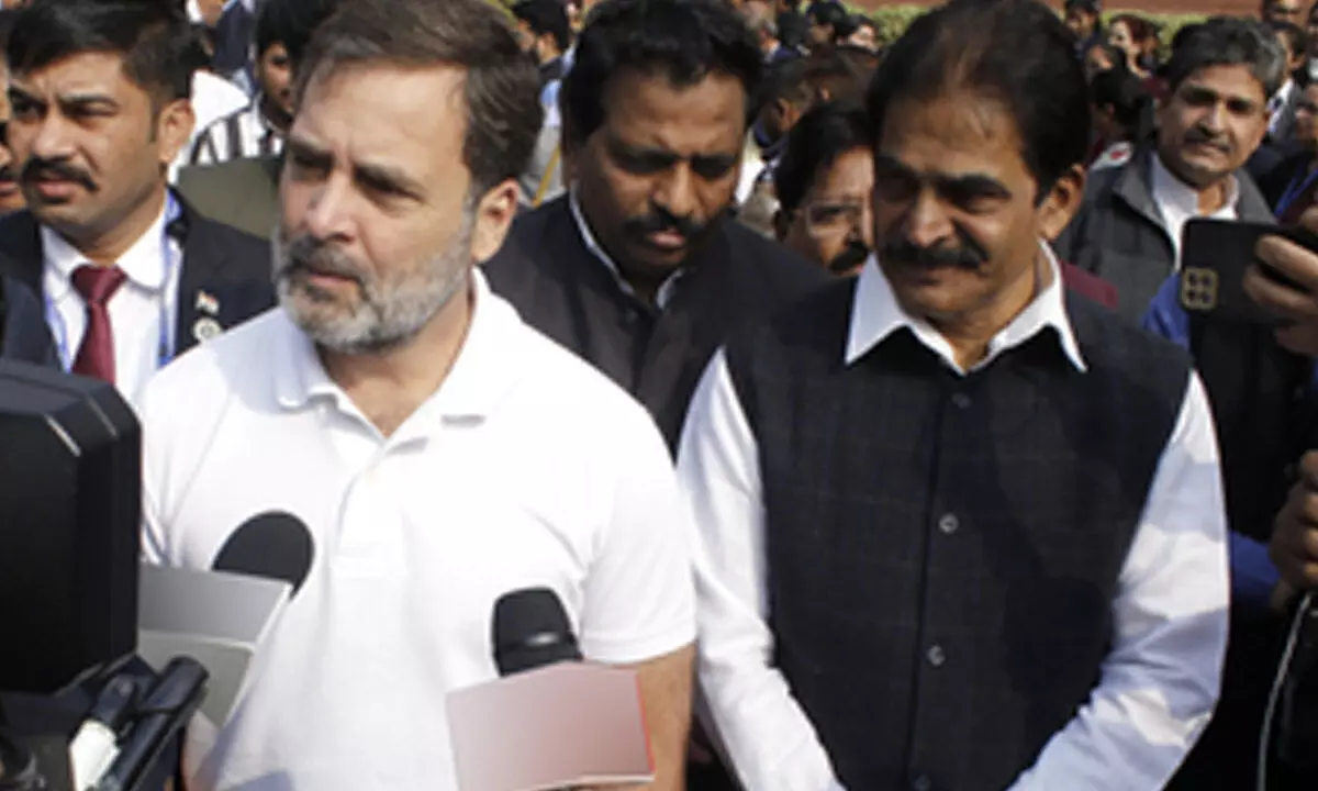 Cant expect him of knowing history, Amit Shah keeps on rewriting history: Rahul