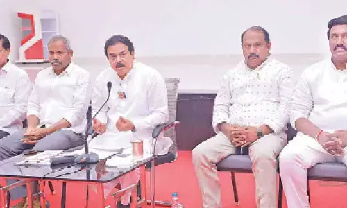 Clearance sale or Seasons sale?