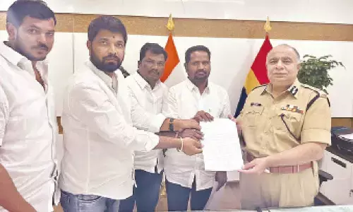 BRS in an attempt to woo Congress leaders hoping for Ministries