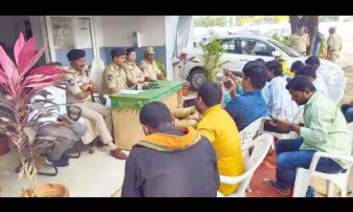 Rangareddy: Police bust drug peddling operation