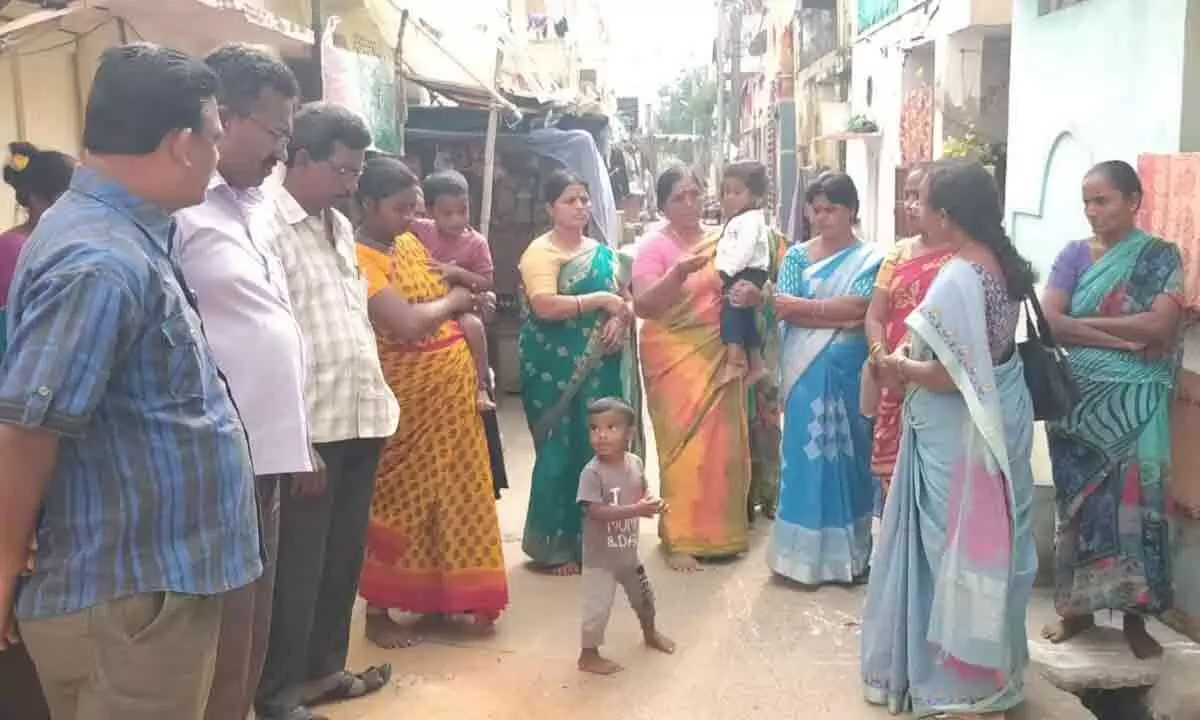 Vijayawada: Officials stopped from breaking locks of Anganwadi