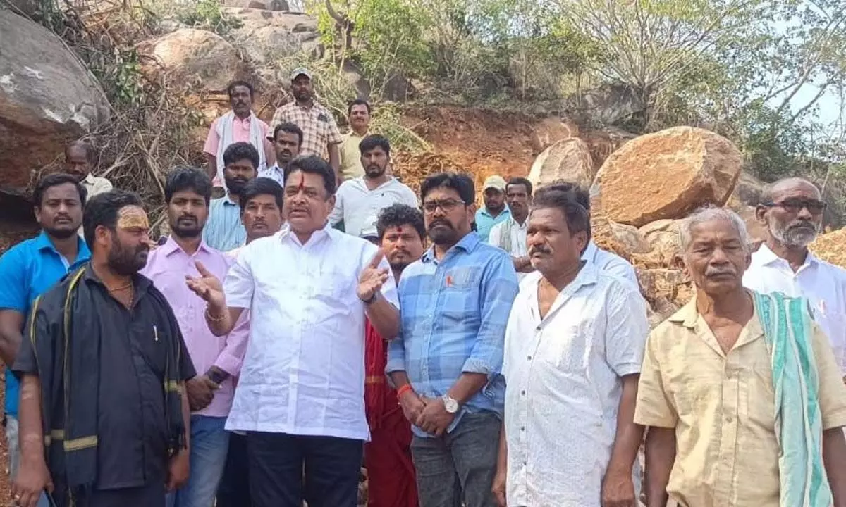 TDP leader and Pathapatnam former MLA, Kalamata Venkata Ramana inspecting at Injadri hill along with TDP and JSP leaders in Srikakulam on Saturday