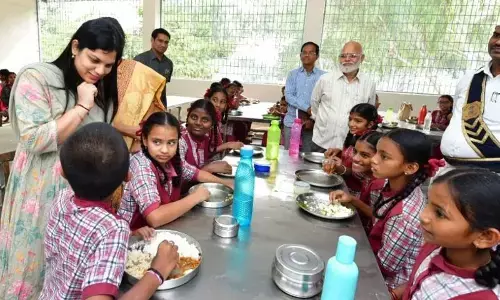 Karimnagar: Collector inspects ZP high school