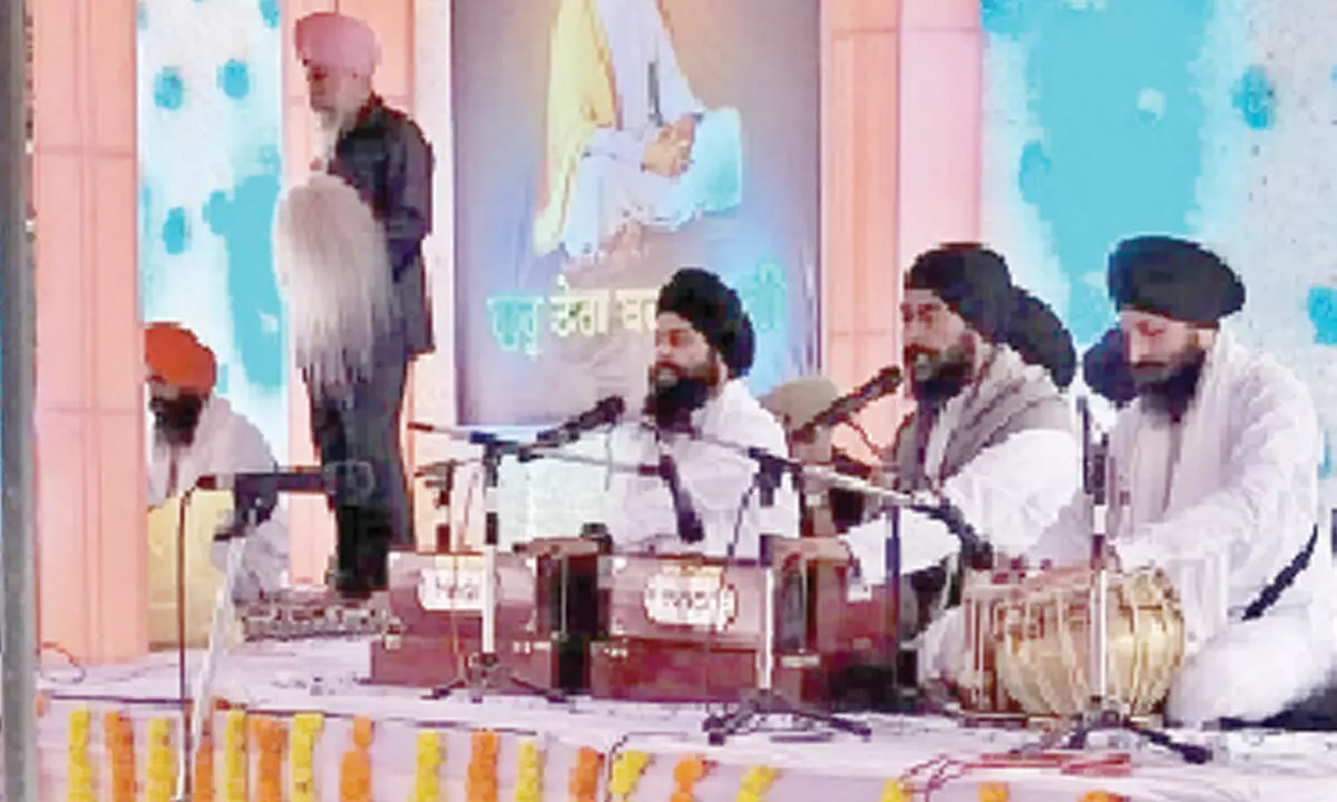 Sikhs observe 348th Martyrdom of ninth Sikh Guru with real, devotion