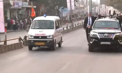 PM convoy makes way for ambulance