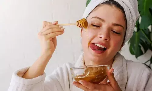 DIY face packs with honey